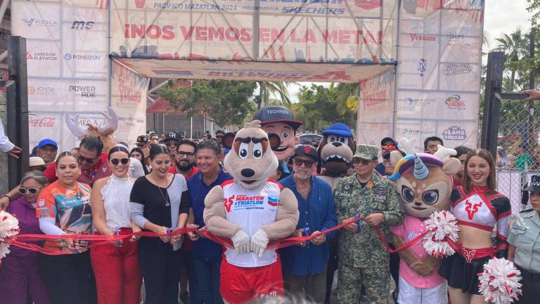 Inauguran Expo Deportiva del Gran Maratón y Triatlón Mazatlán 2024