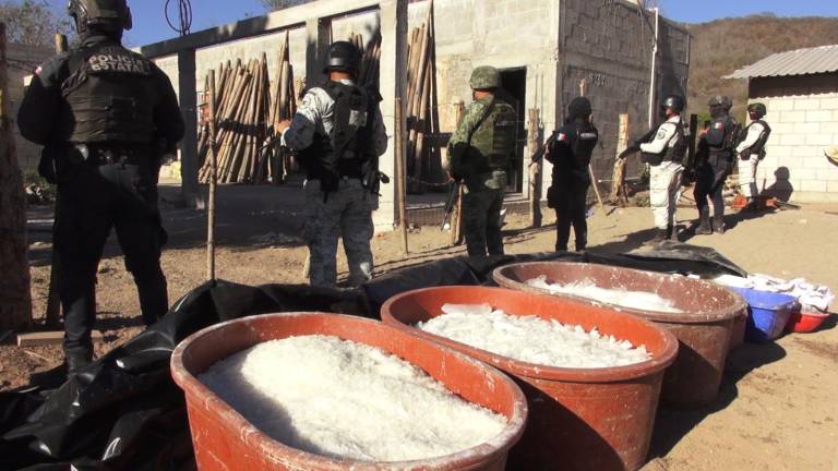 Asegura Sedena y SSP Sinaloa laboratorio clandestino en Cosalá