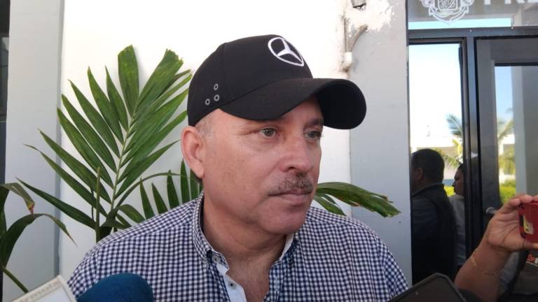 Efrén Landel Osuna, presidente de la Alianza de Camiones Urbanos de Mazatlán, espera que se autorice la actualización de tarifas.