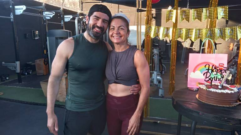 Con burpees, celebra Jaqueline Bojórquez su cumpleaños