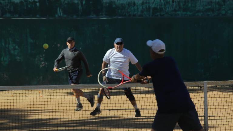 Reportan primeras parejas de Torneo de Dobles de 60 años