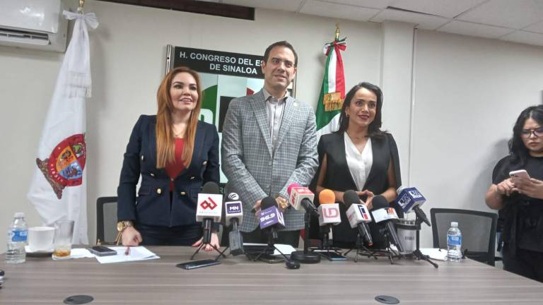 El coordinador del PRI en el Congreso de Sinaloa, Bernardino Antelo Esquer, cuestiona las contradicciones en la investigación El Mayo-Cuén.