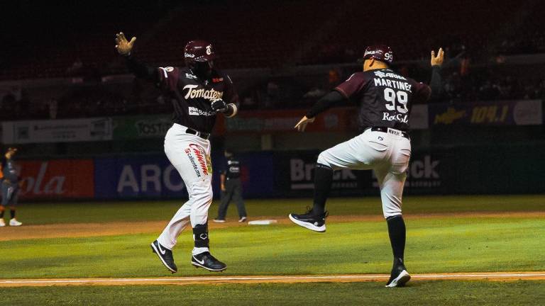 Dwight Smith Jr. conectó un cuadrangular de dos carreras.