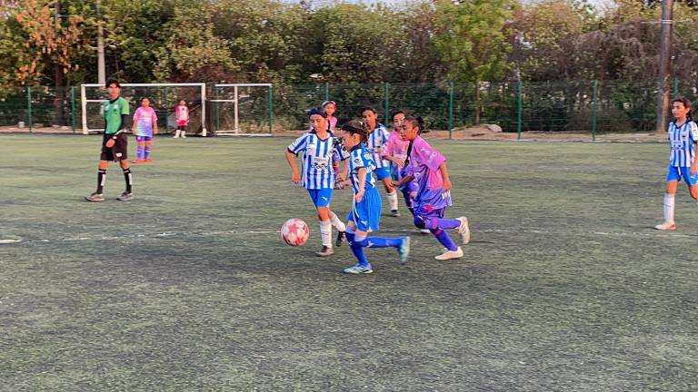 Rayadas logró imponer condiciones ante Academia León.