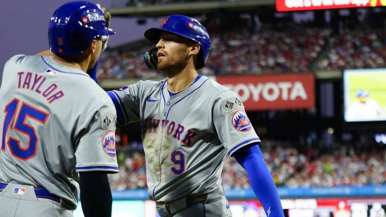 Con rally de 5 carreras en el octavo, Mets vence a Filis en primer juego de Serie Divisional