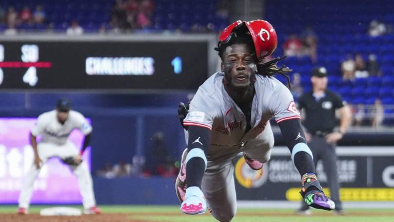 Elly de la Cruz ha estado imparable en la serie ante los Marlins.