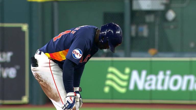 Yordan Álvarez buscará evitar la lesión y seguir aportando para los Astros.