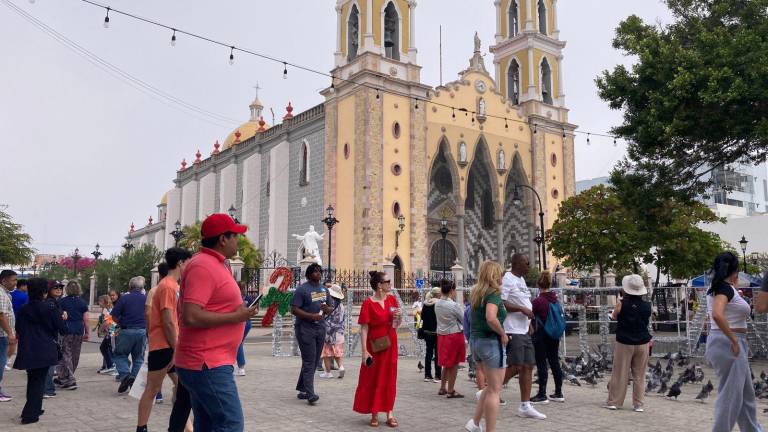 El Centro de Mazatlán se ha visto lleno de turistas.