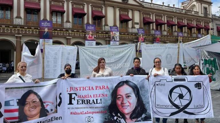 Sentencian A Tres Hombres Por El Asesinato De La Periodista María Elena 0685