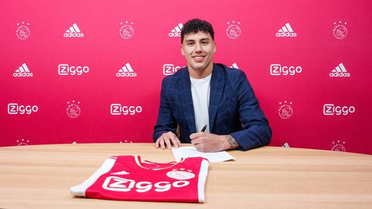 Ajax hace oficial el fichaje de Jorge Sánchez hasta 2026