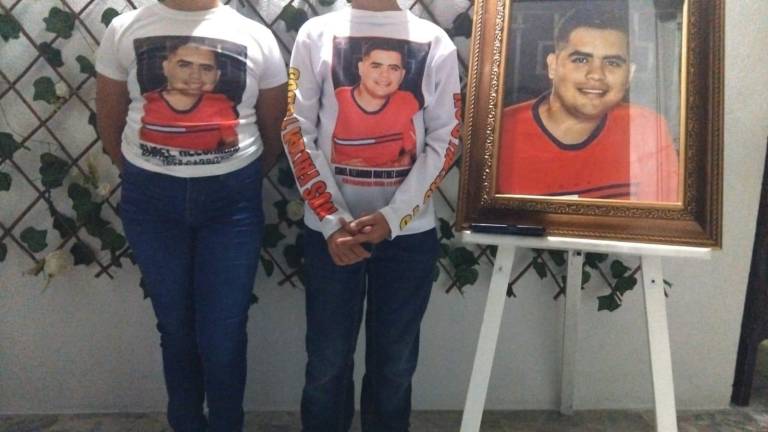 Luis Alejandro y Ariana Yoselin extrañan a su tío Ismael Alejandro, desaparecido en 2020 en Mazatlán.