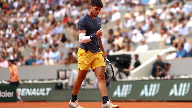 Carlos Alcaraz firma su mejor estreno en Roland Garros