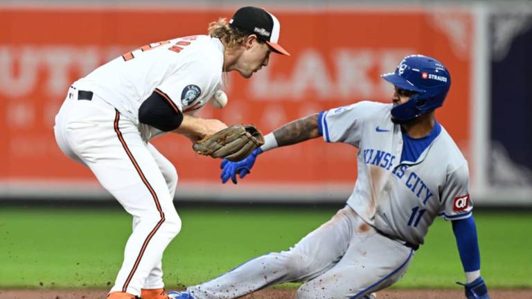 Los Reales tomaron ventaja en su compromiso ante los Orioles en Baltimore.