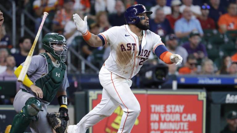 Jon Singleton fue determinante para ayudar a que los Astros salieran de su mala racha.