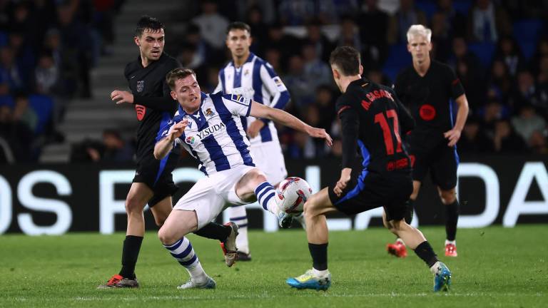 La Real Sociedad frena al Barcelona y se impone 1-0