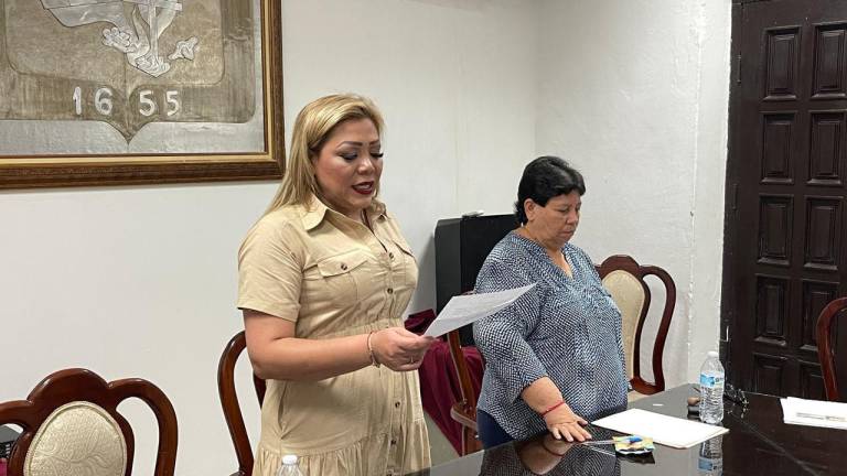 Claudia Valdez Aguilar presenta al resto de su gabinete, con pocos cambios