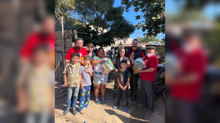 El Club Rotario Culiacán Oriente entrega despensas a familias de escasos recursos