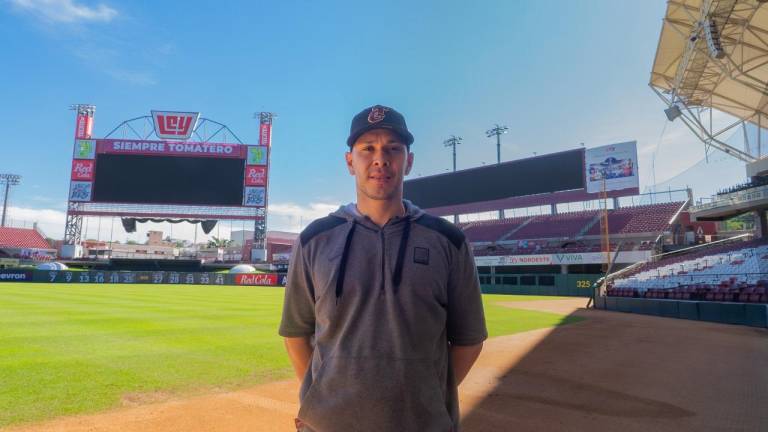 Joey Meneses siempre dispuesto a jugar con Tomateros.