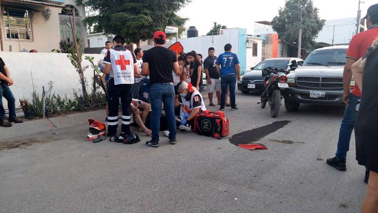 Pareja Resulta Herida Al Chocar En Moto Contra Un Camioneta En Culiacán