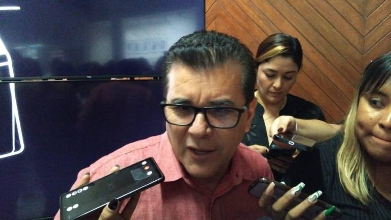 Dice el Alcalde de Mazatlán que hay rumores de supuestas extorsiones a turistas por parte de policías estatales