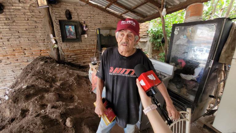 Don Ernesto es apoyado por el Ayuntamiento para reconstruir su barda, tras publicación de Noroeste