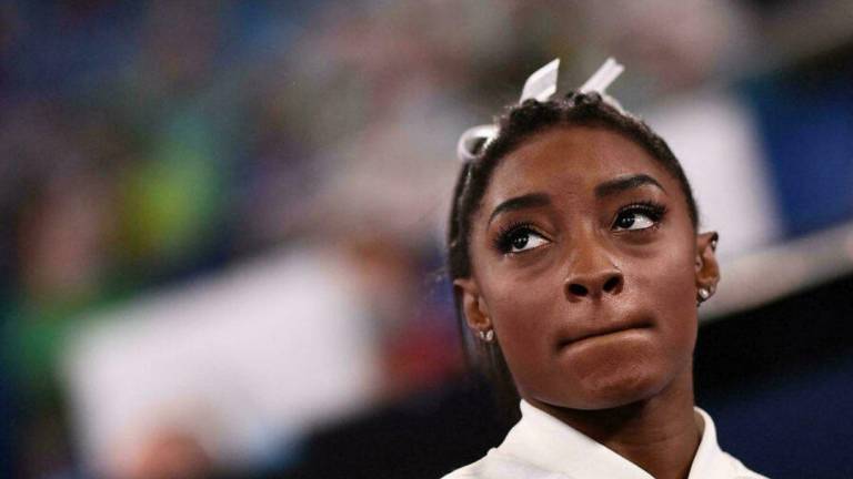 Simone Biles tampoco competirá en saltos y barras asimétricas.