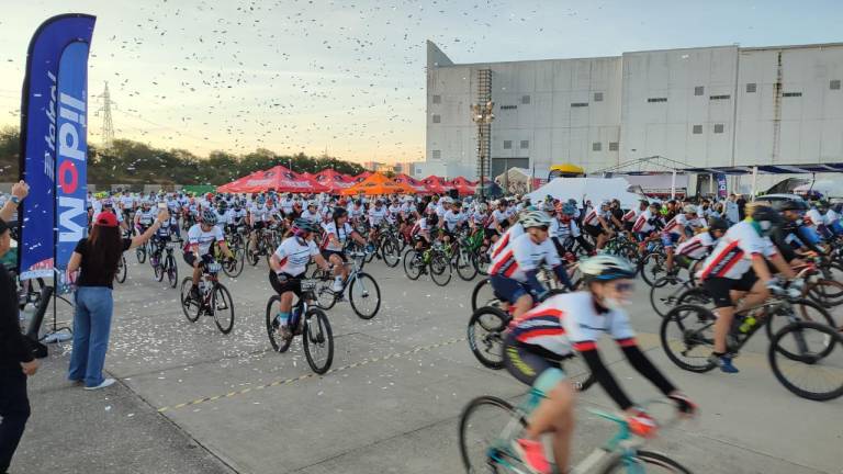 Multitudinaria participación en la edición 11 del Ciclotour Mazatlán