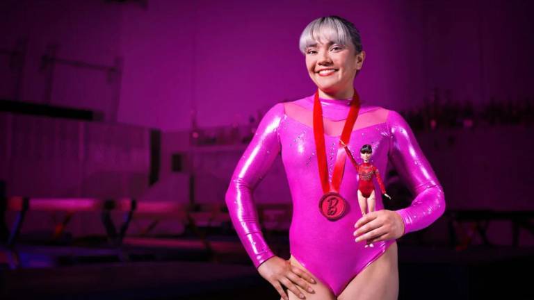 Rinde Barbie homenaje a la gimnasta mexicana Alexa Moreno y ocho deportistas más