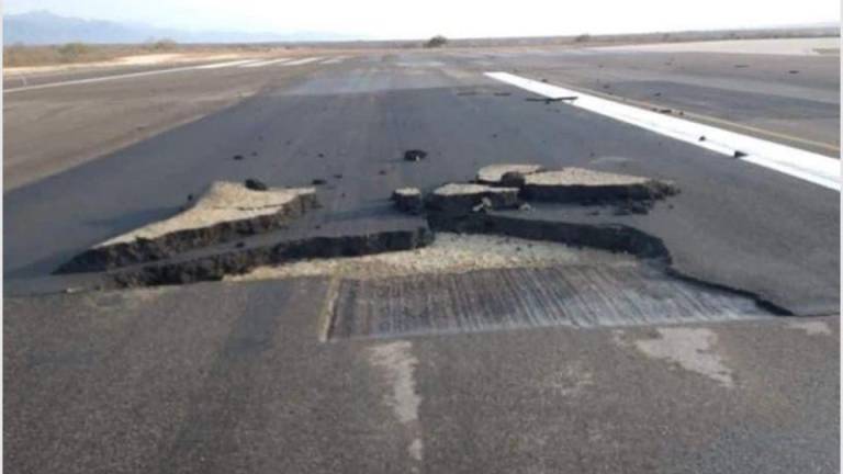 En el aeropuerto de Culiacán realizan trabajos de mantenimiento en la pista (imagen ilustrativa).