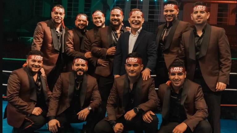 Banda MS dedica tema al campeón Julio César Chávez.