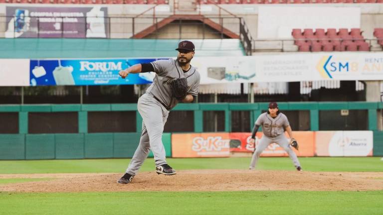 Tomateros de Culiacán impone su categoría ante Selección JAPAC