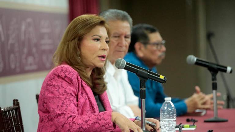 Gloria Himelda Félix, Secretaria de Educación Pública de Sinaloa, afirmó que los planteles educativos son un sitio seguro para los educandos y los docentes se encuentran preparados con protocolos de seguridad.