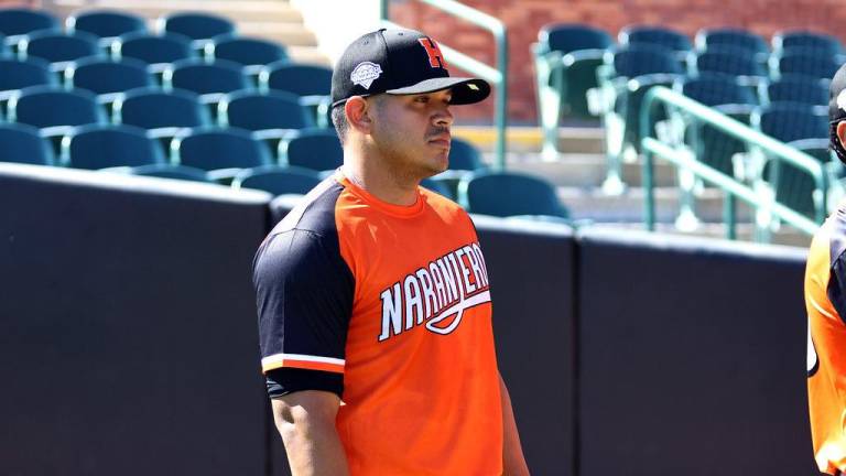 El lanzador mazatleco Ignacio Marrujo ya viste los colores de Naranjeros de Hermosillo.