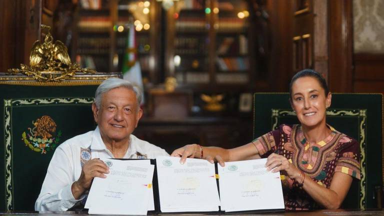 AMLO estuvo acompañado por Claudia Sheinbaum.