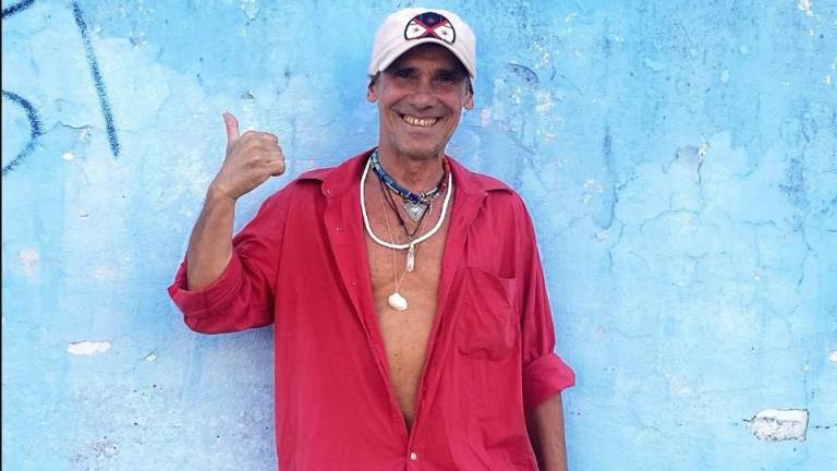 Manu Chao regresa a la música tras 17 años de estar alejado del medio.