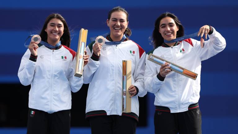 Alejandra Valencia destacó el trabajo de sus compañeras Ana Paula Vázquez y Ángela Ruiz para lograr el bronce en equipo femenil del tiro con arco en París 2024.