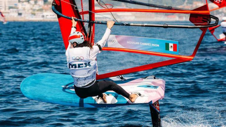 Debido a la falta de viento, la velerista mexicana Mariana Aguilar solo pudo completar dos de las cuatro regatas programadas.