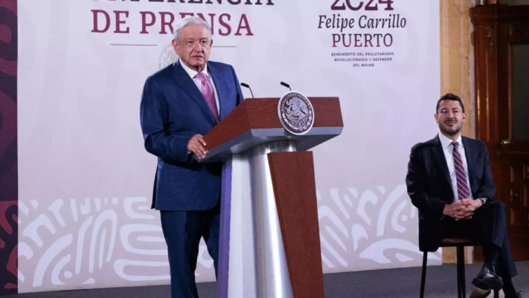 AMLO señaló al empresario Claudio X. González Guajardo, de supuestamente estar detrás del movimiento.