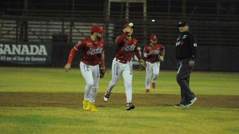 Los Águilas se quedan con el primero de la serie ante Mayos