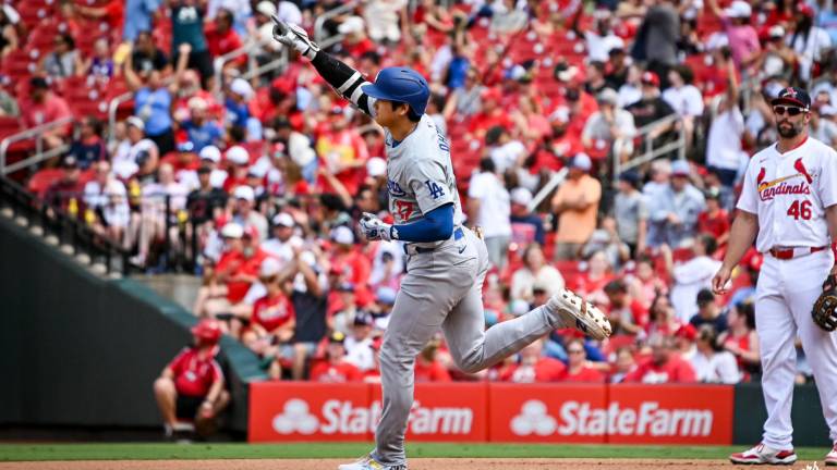 Dodgers ganan serie en San Luis detrás de Kershaw y HR 39 de Ohtani