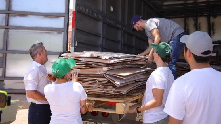 Cerca de 450 personas acudieron al Vivero del Jardín Botánico a llevar sus residuos.