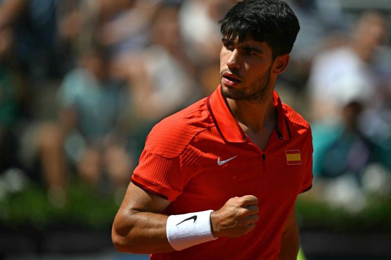 Alcaraz y Djokovic sin mayor problema avanzan a cuartos de final en París 2024