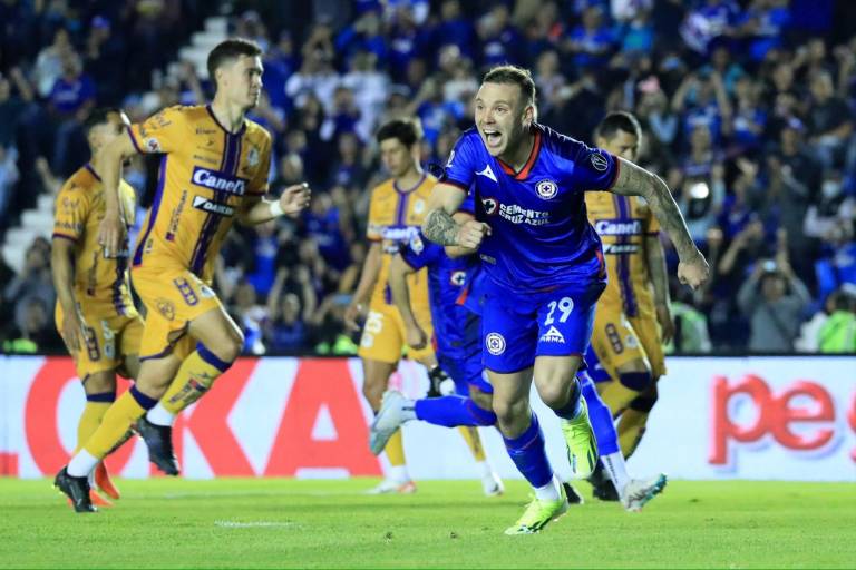 Cruz Azul ratifica su buen momento con goleada al San Luis