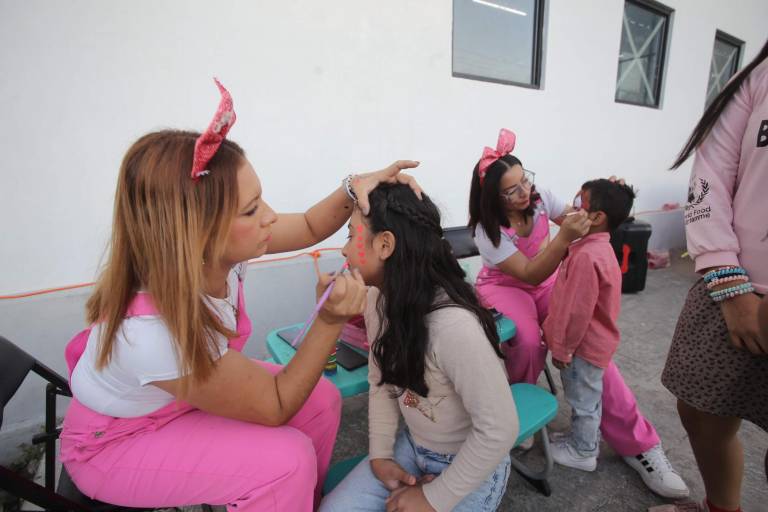 Apoya Pintacaritas Luna a los Reyes Magos de Noroeste