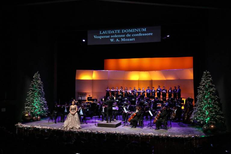 Brilla el espíritu navideño en el Concierto Decembrino