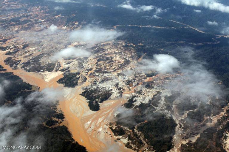 $!Minería de oro en la Amazonía peruana.