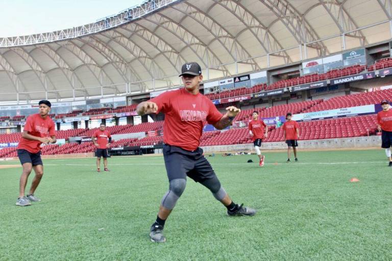 Eduardo Leal Osuna se integra a la Academia de Venados de Mazatlán