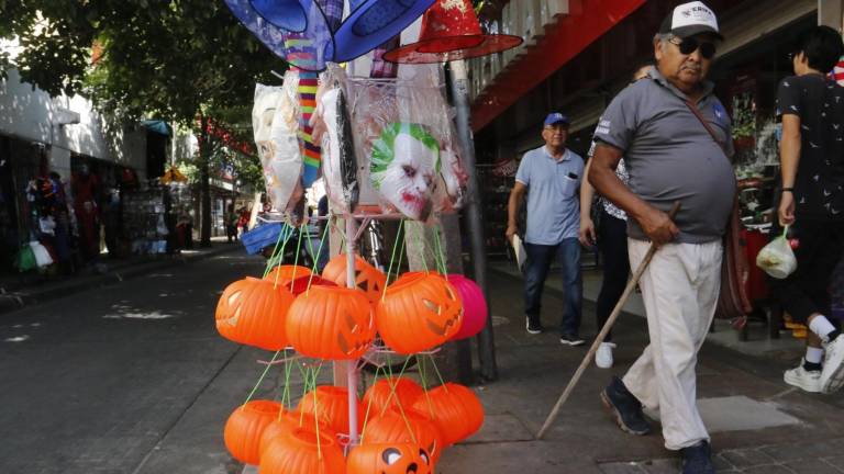 Prevén ambulantes del Centro de Culiacán nulas ganancias por ventas de Halloween