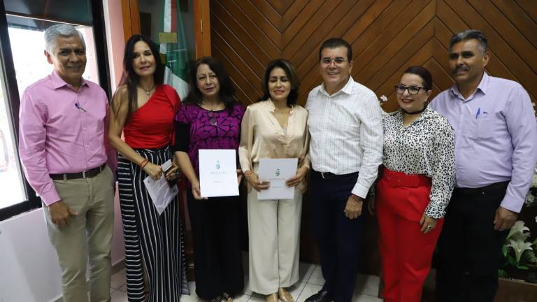 Dan posesión a directoras de Inmujer, Relaciones Públicas y Servicios Públicos, en Gobierno de Mazatlán