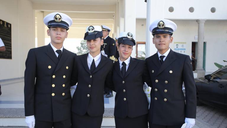 Fernando Moreno, Atziry Félix, Hannia Barbosa y Jorge Lizárraga.